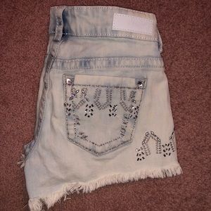 Day trip jean shorts